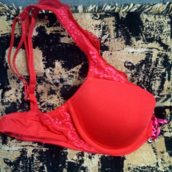 Victorias Secret Lined Demi Bra 32D Red Lace trim - Picture 3 of 5